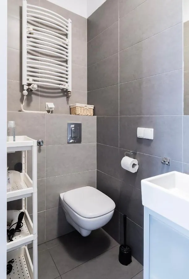Strzalowa Apartment - City Center 波兹南